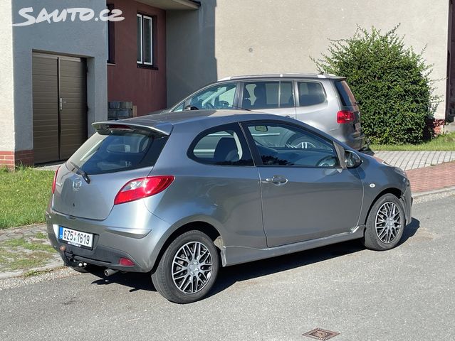 Mazda 2